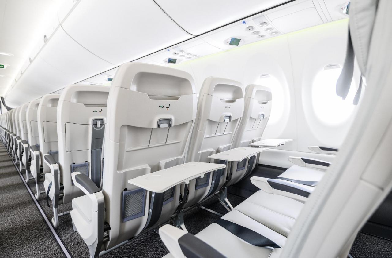 airbaltic-a220-300-cabin-2airbalticlr.jpg