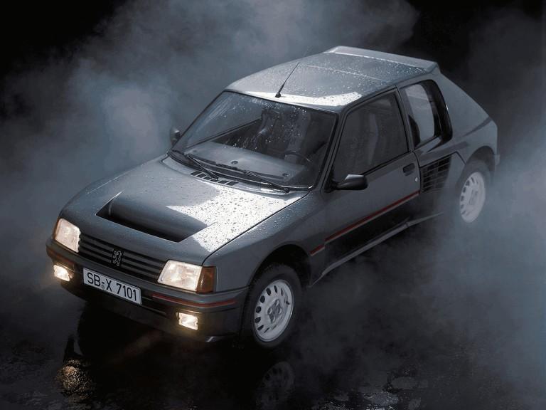 peugeot-205-t16-1984-248749.jpg.b16aabf8bab0142356dc5a080d56b040.jpg