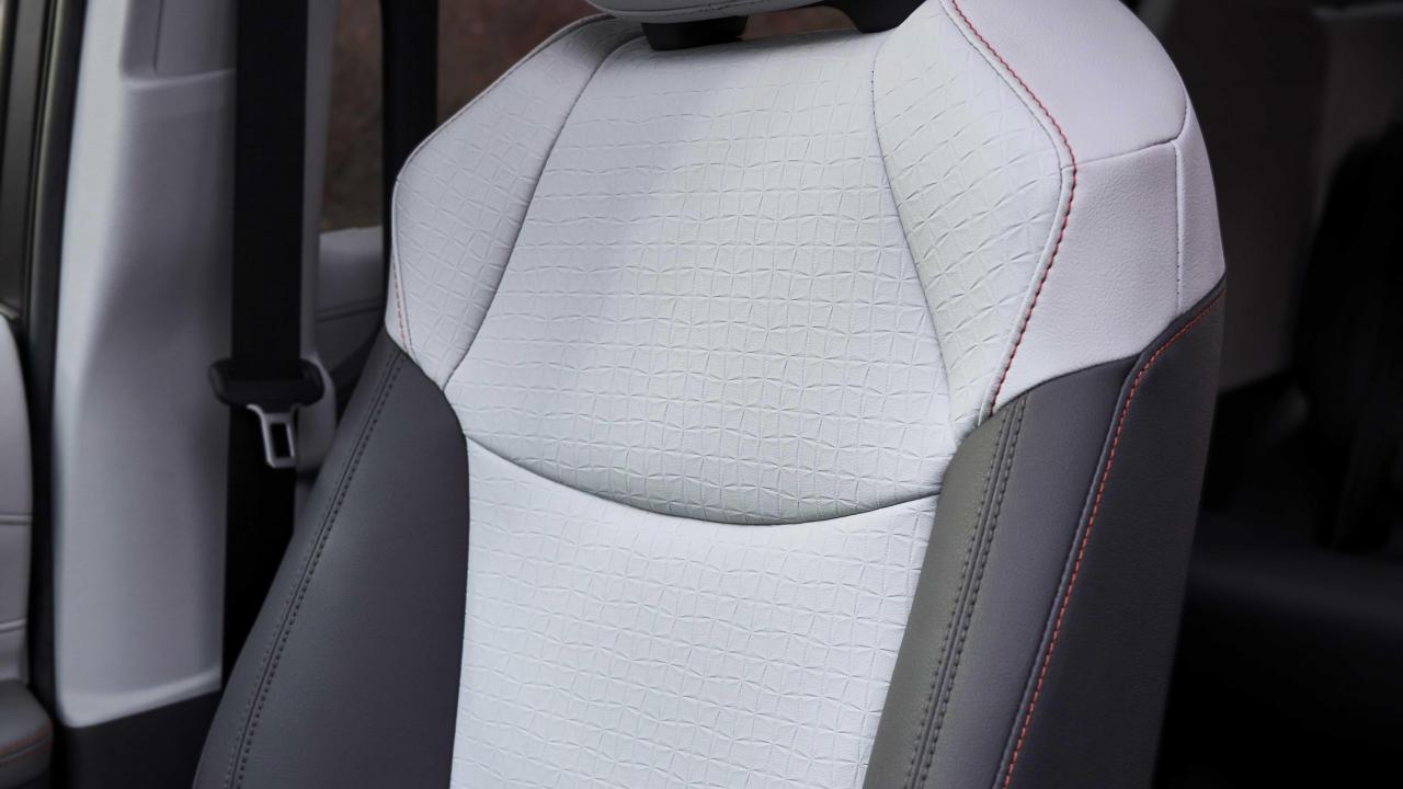 2021_Toyota_Sienna_XSE_011.jpg
