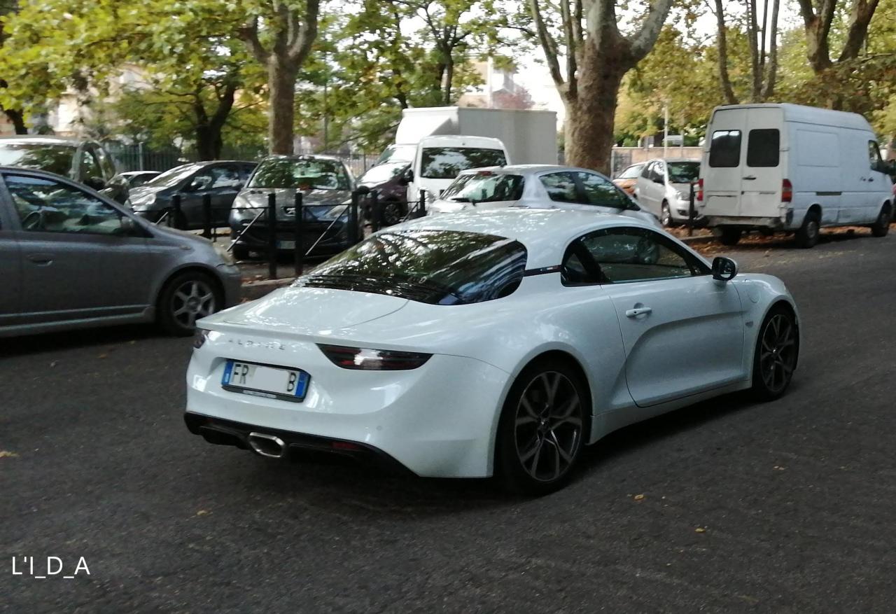 448615241_AlpineA110_19.thumb.jpg.1a00f4b495cf148f1e492d17d724ff5c.jpg