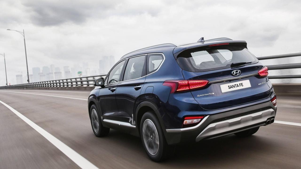 2019-hyundai-santa-fe (3).jpg
