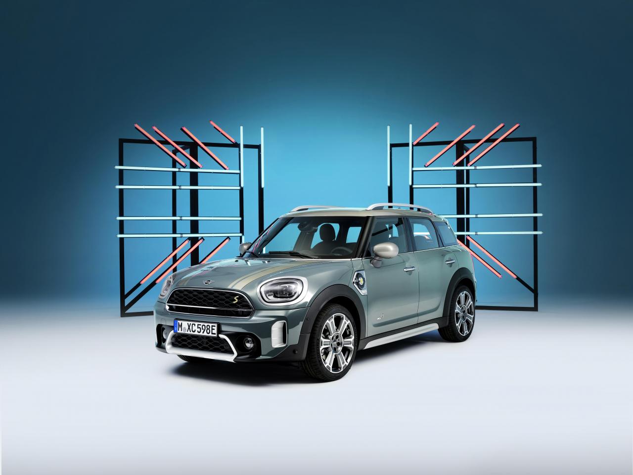 P90390321_highRes_mini-countryman-desi.thumb.jpg.5fde29c378ff527c43864ccf6efa4dfe.jpg