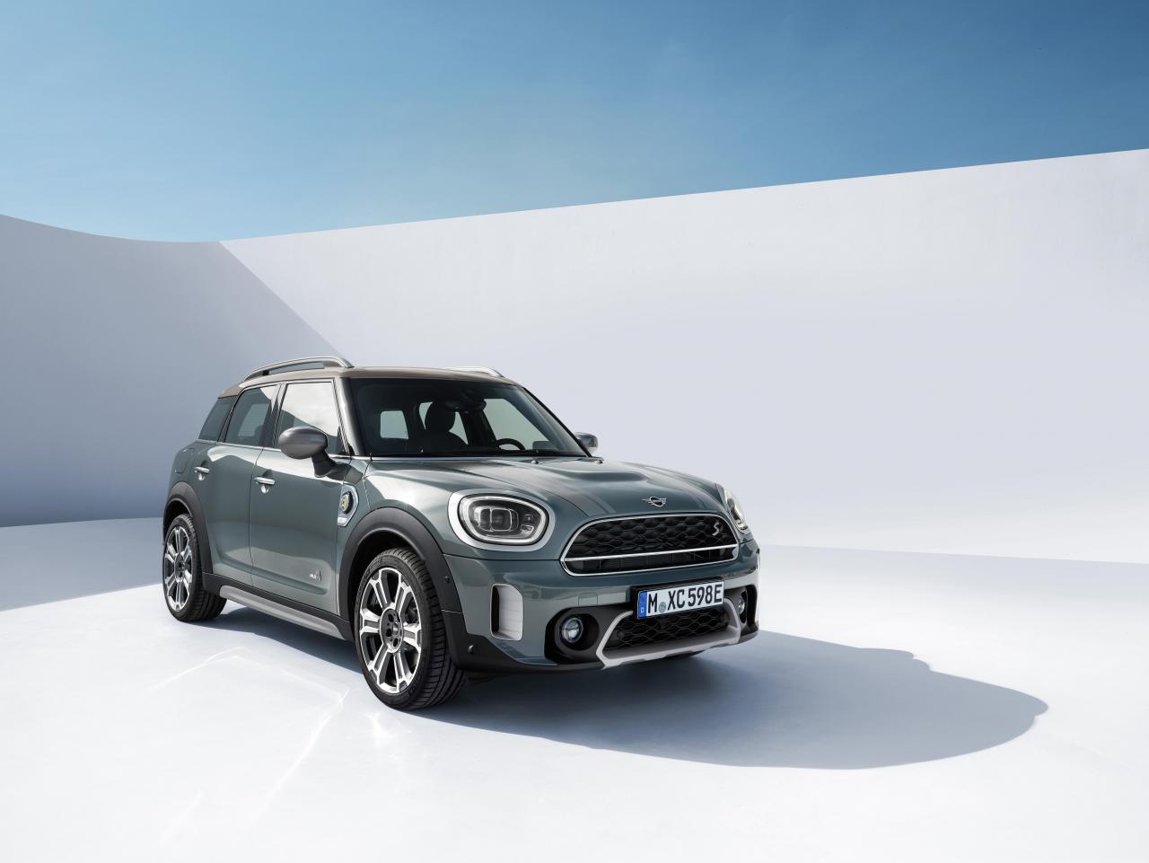 P90390338_highRes_mini-countryman-neut.thumb.jpg.652ec18ffceef6c7a70a38abadbc91f3.jpg