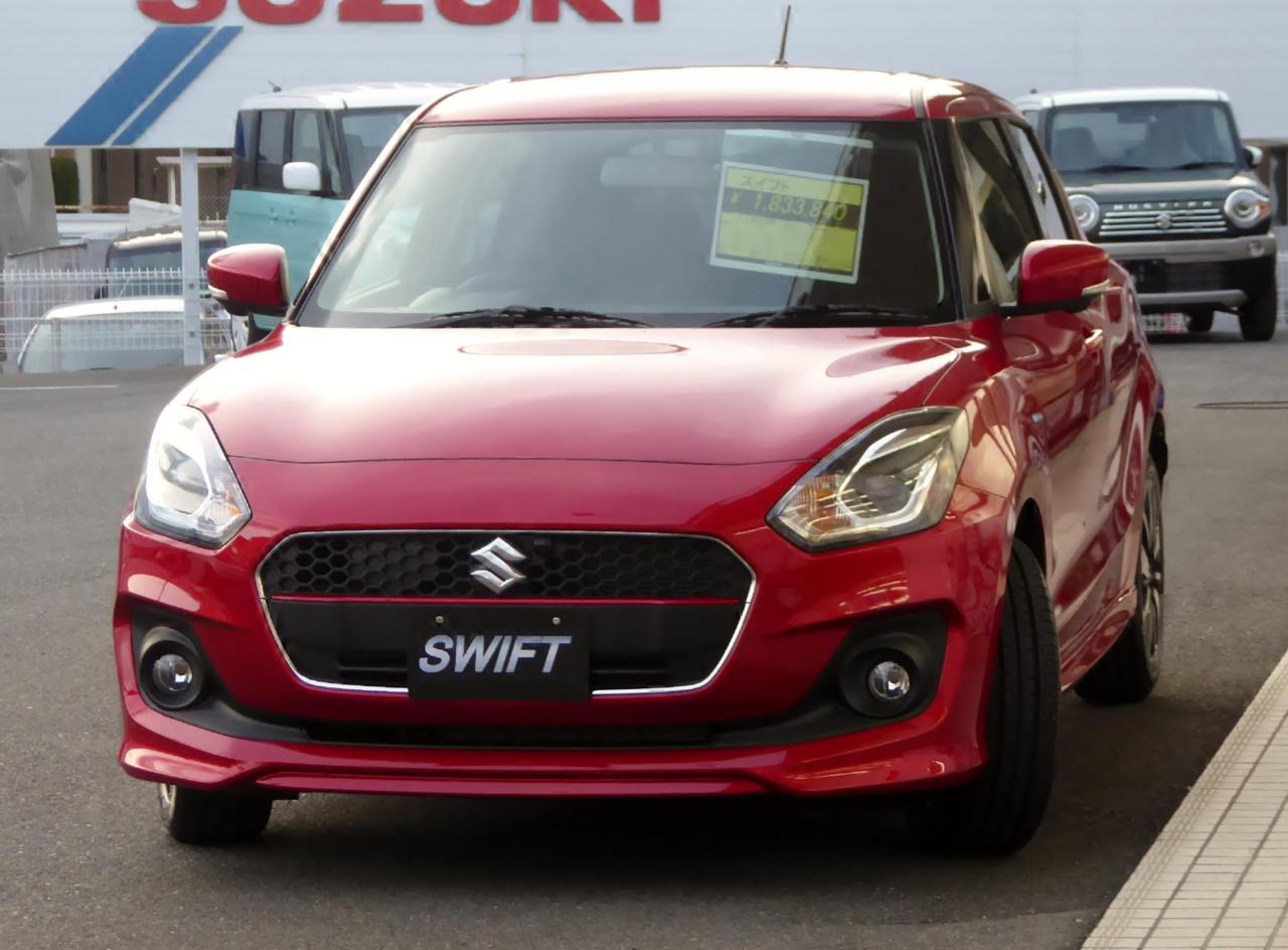 Suzuki_SWIFT_HYBRID_RS_(DAA-ZC53S)_front.thumb.jpg.c85e40aa547b52ba135e36743fb6345a.jpg