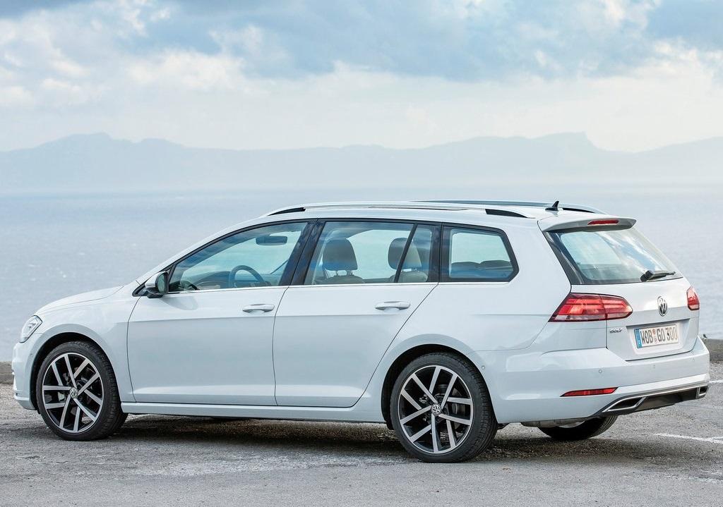 Volkswagen-Golf_Variant-2017-1024-17.jpg.d70224af3278fd03c16eaef3c8d4dd8f.jpg