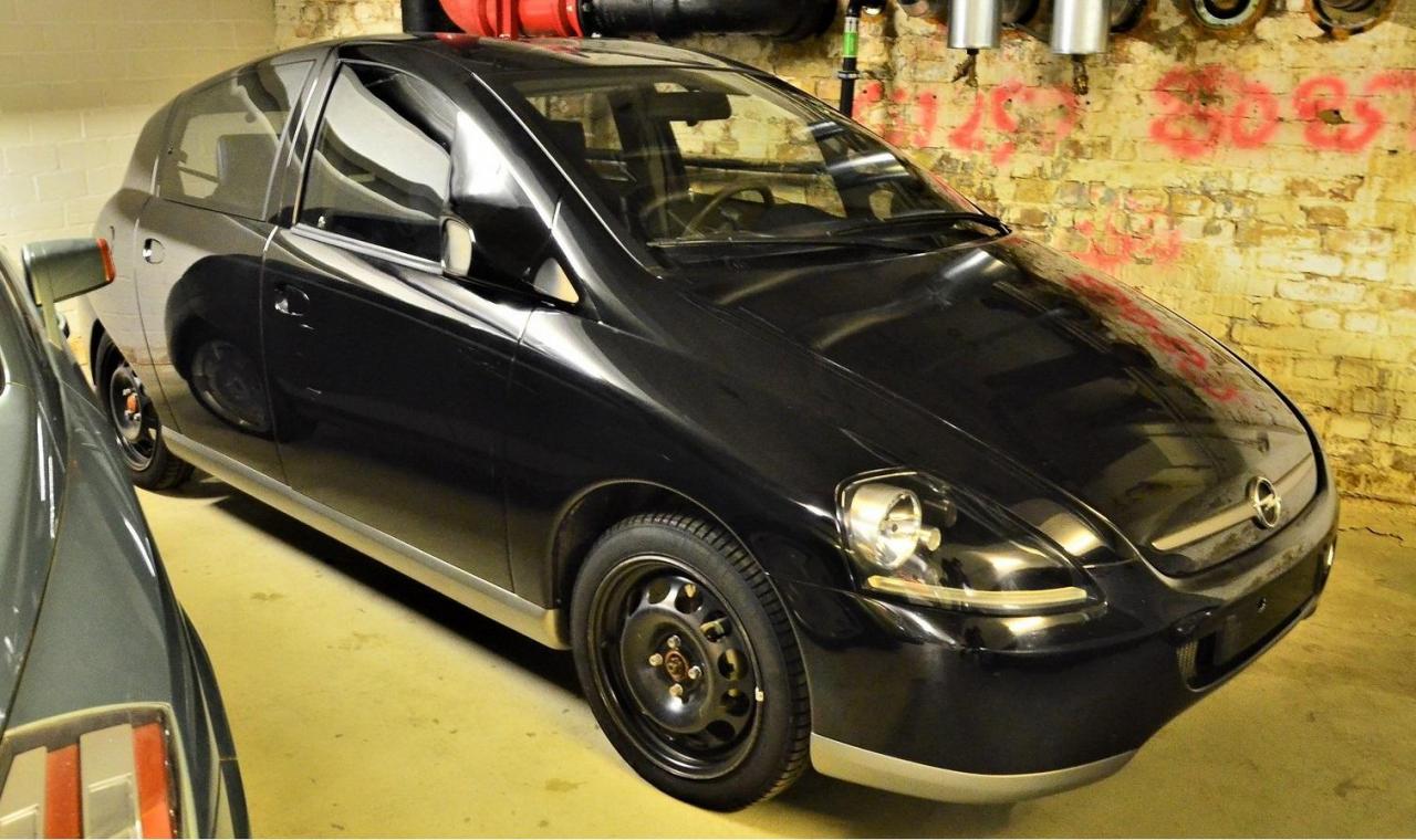 opel_g90_proto.thumb.jpg.1150a37688bb5e4608180fd80ef7220a.jpg