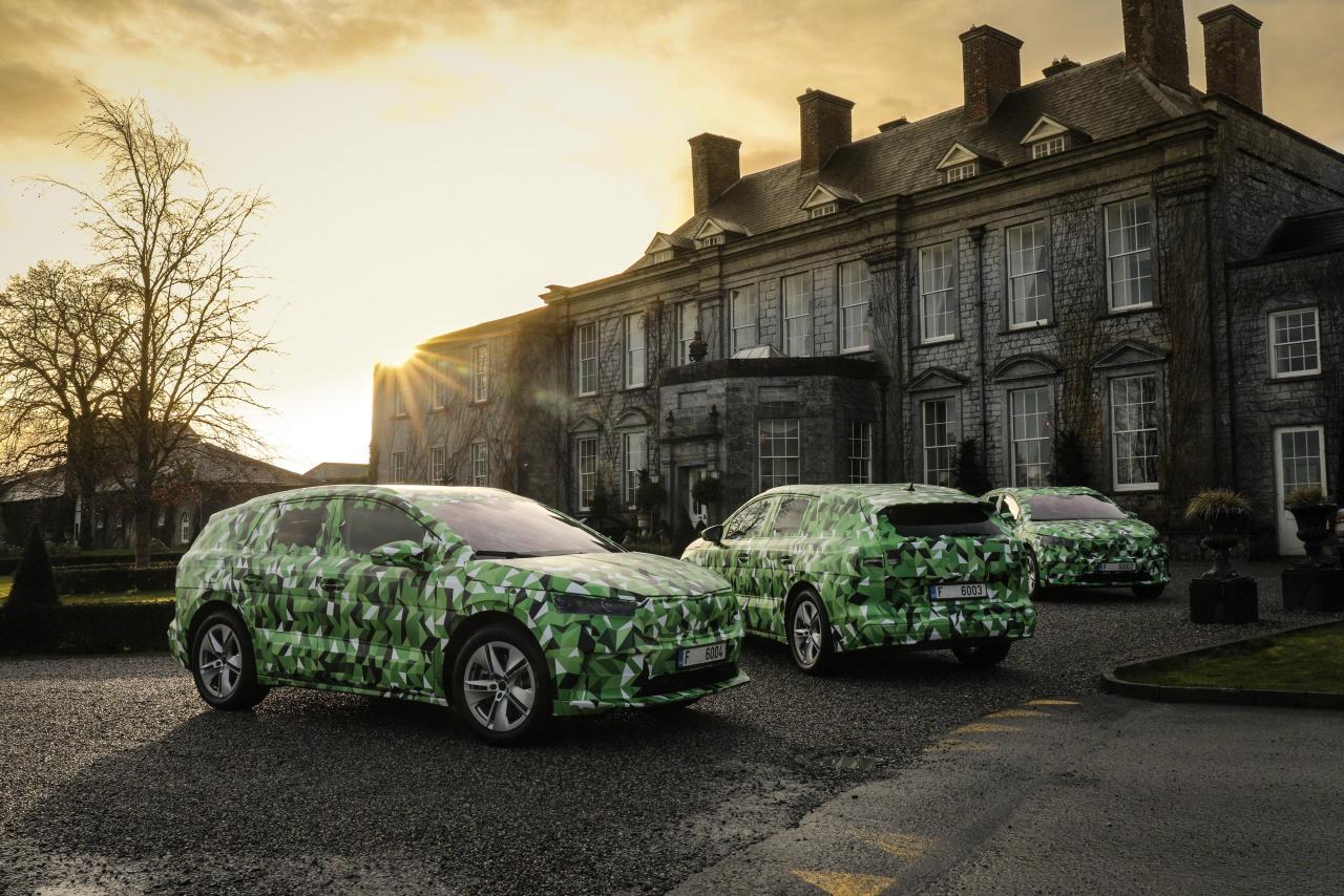 skoda-enyaq-covered-drive-6.thumb.jpg.66d0b86e8e09255b34138c4161a492f9.jpg