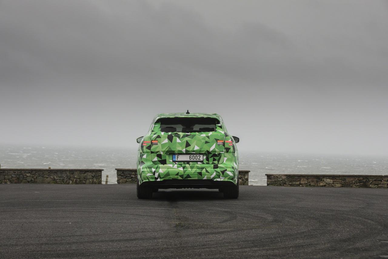 skoda-enyaq-covered-drive-8.thumb.jpg.016c5ca8dfecae1b4bae50b430f7f7d8.jpg