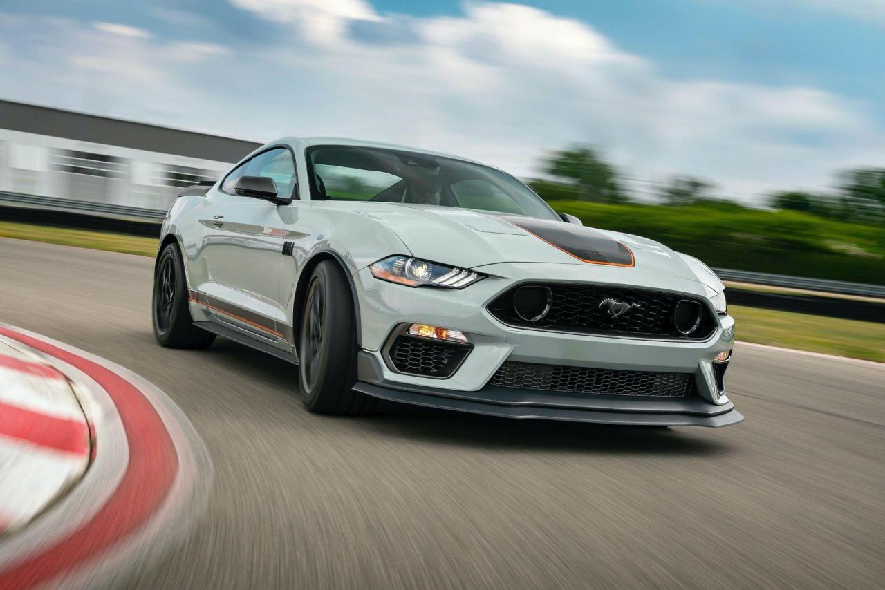 2021-Ford-Mustang-Mach-1-18.jpg