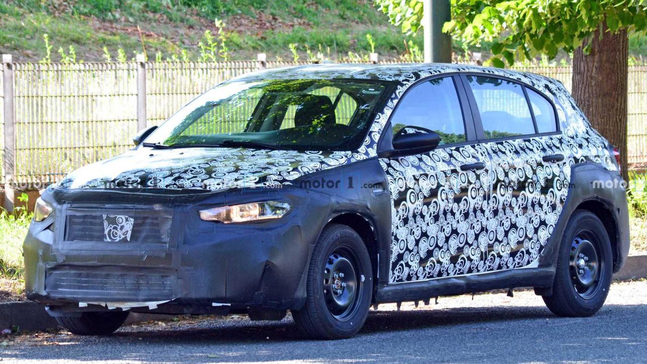 fiat-tipo-cross-spy-photo.thumb.jpg.e697b82491c8b4b39c655a2f32bbb86e.jpg