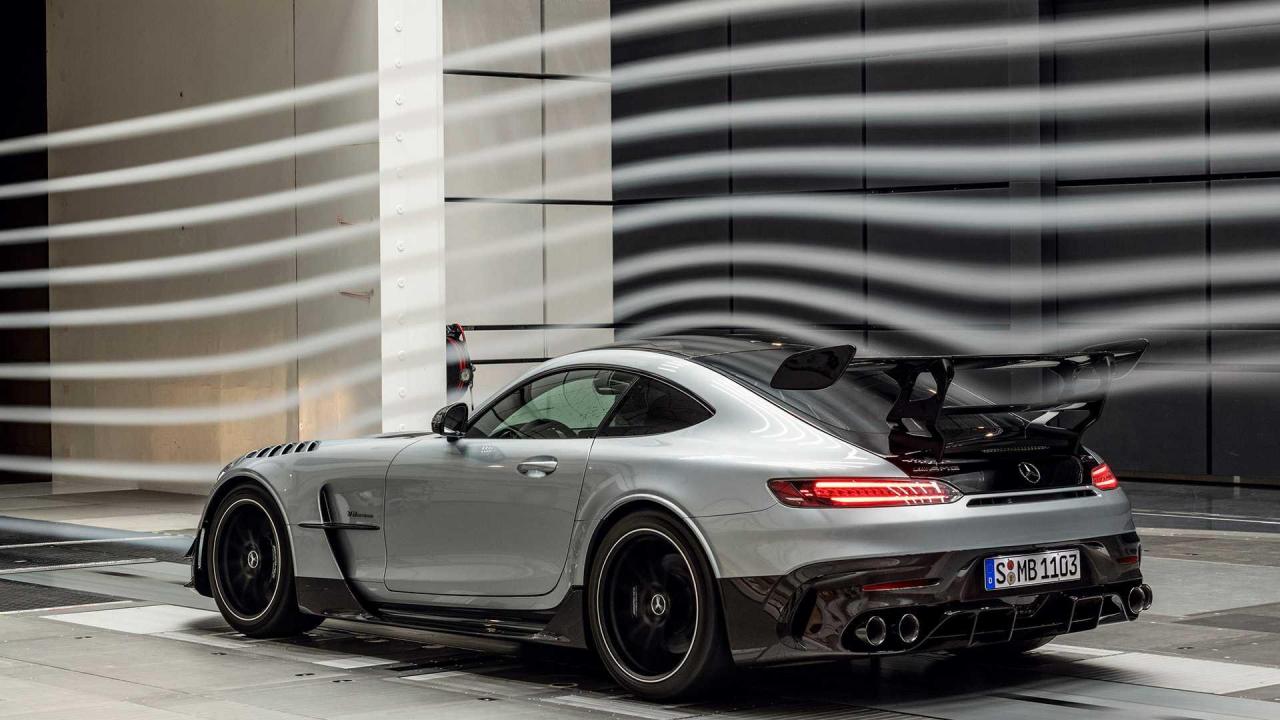 mercedes-amg-gt-black-series-2020 (1).jpg