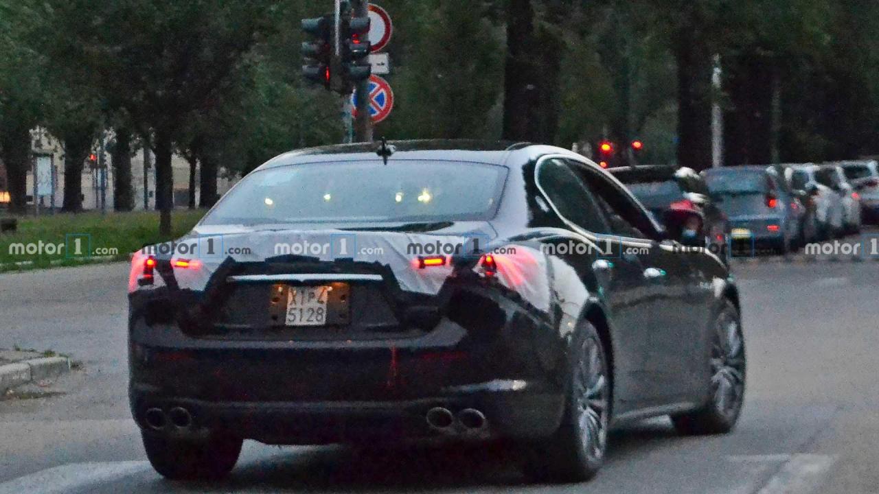1906761372_2021-maserati-ghibli-facelift-spy-photo(6).thumb.jpg.13d0e69d9836ce7e78ffc0ba6ae2c830.jpg