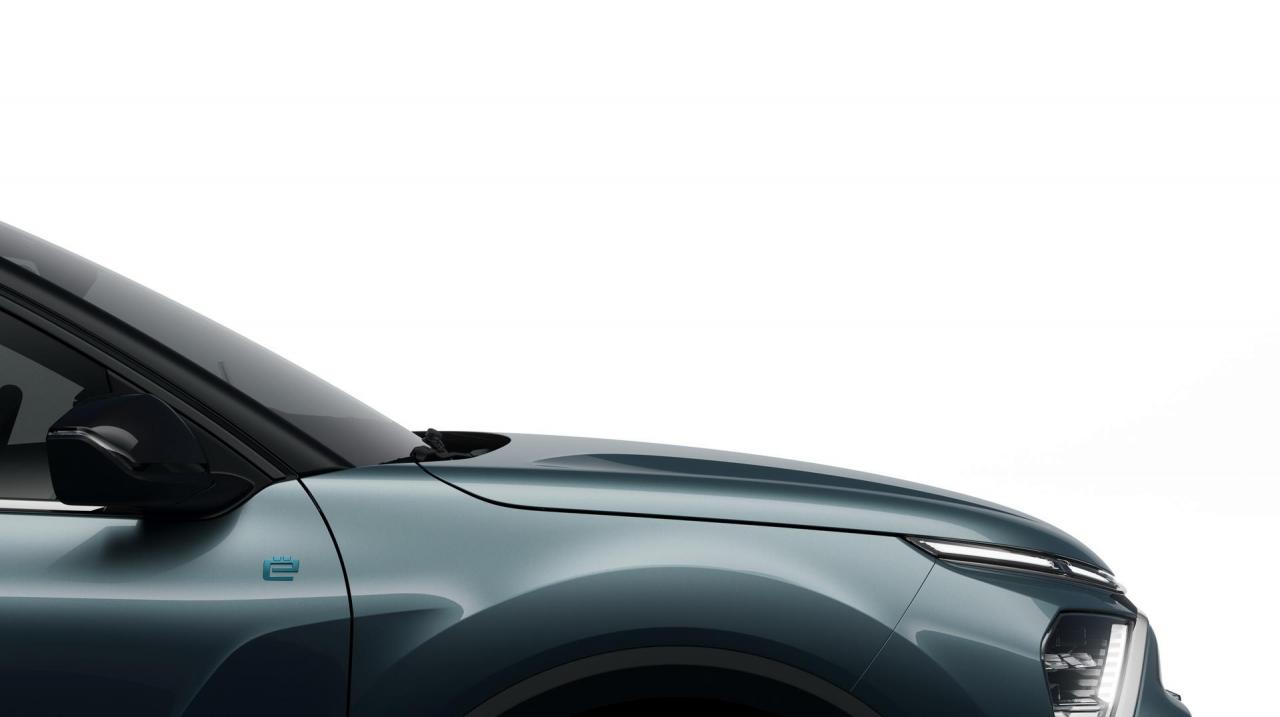 2020-citroen-c4-unveiled-officially-11.jpg