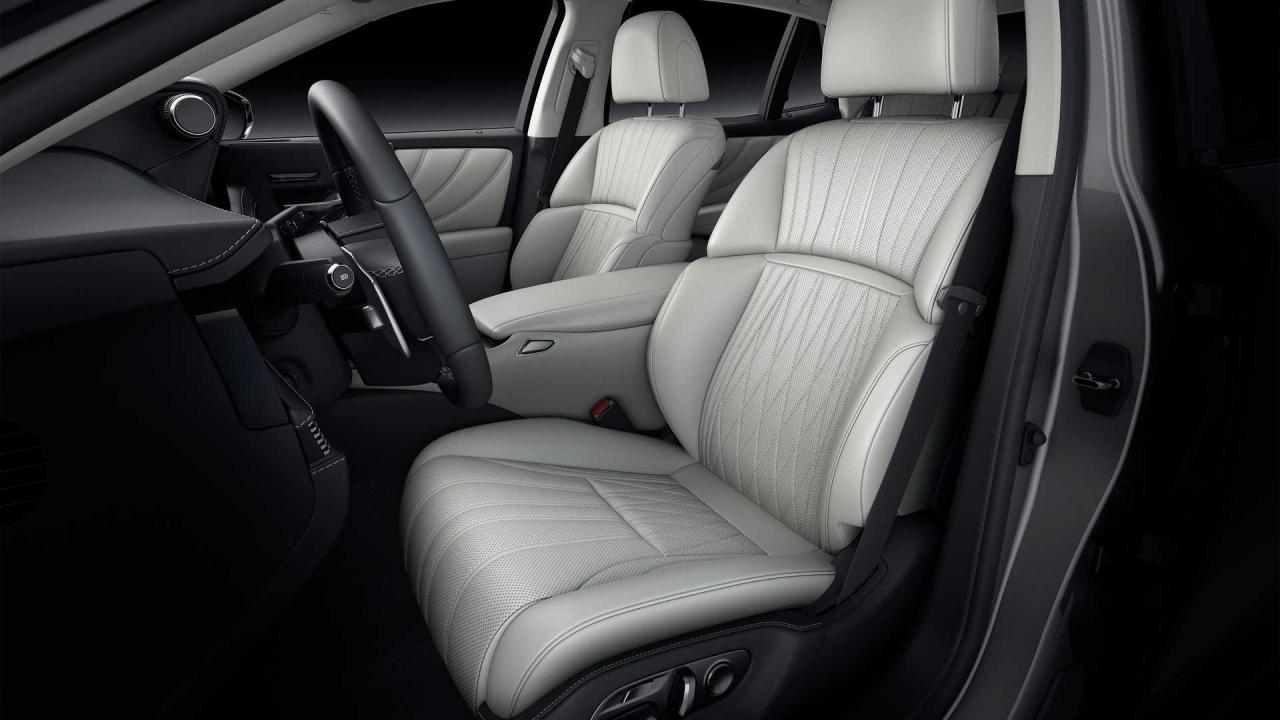 2021-lexus-ls-facelift (15).jpg
