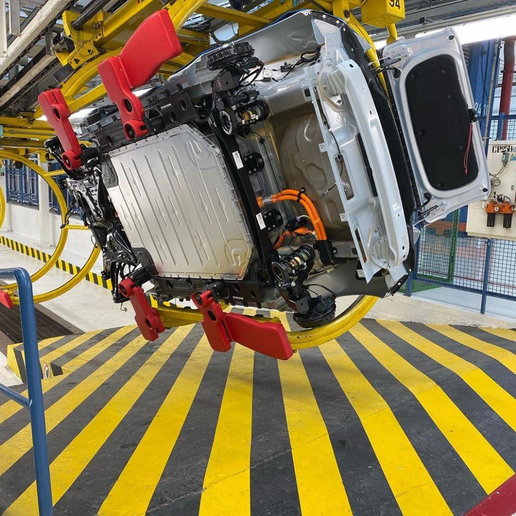 Fiat 500E 2020 - linea di montaggio (1).jpg