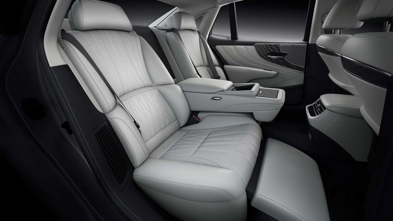 2021-lexus-ls-facelift (16).jpg