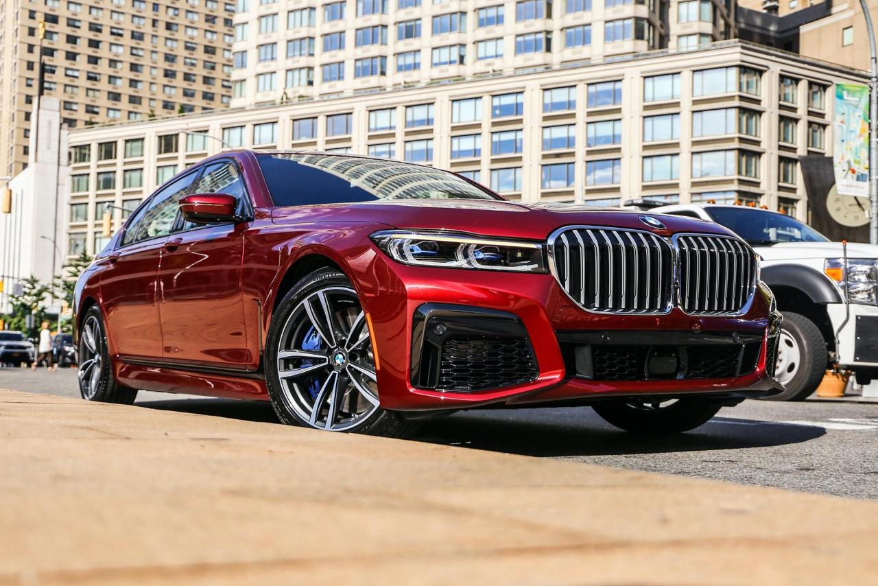 BMW-7-Series-Aventurin-Red-35.thumb.jpg.c3c854c87a182992bed8b5a697eb2cb5.jpg