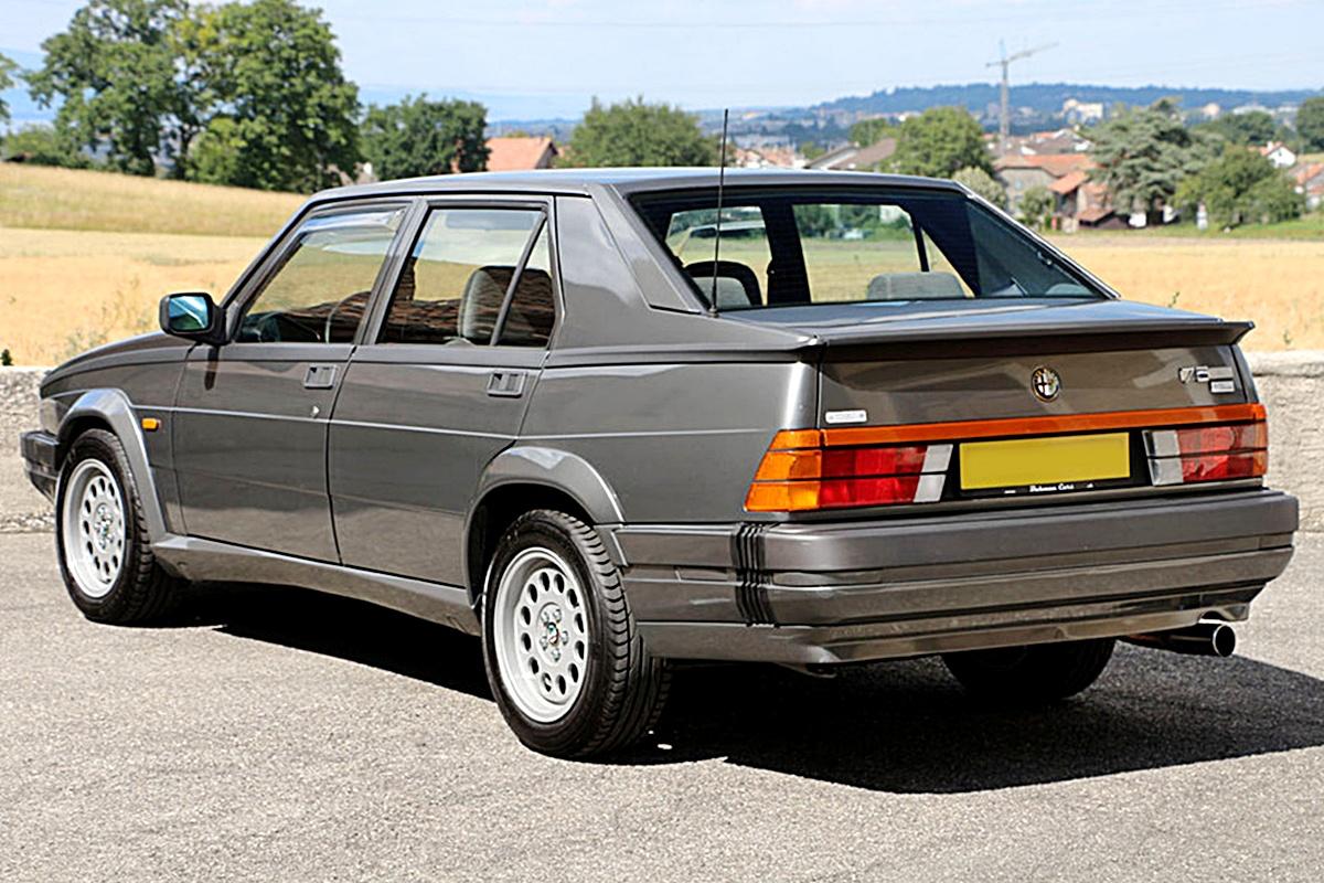 _model_3_alfa-75-v6-3000-87-6.jpg.5c68a626a6b5b903f7292eeb450b3dd4.jpg