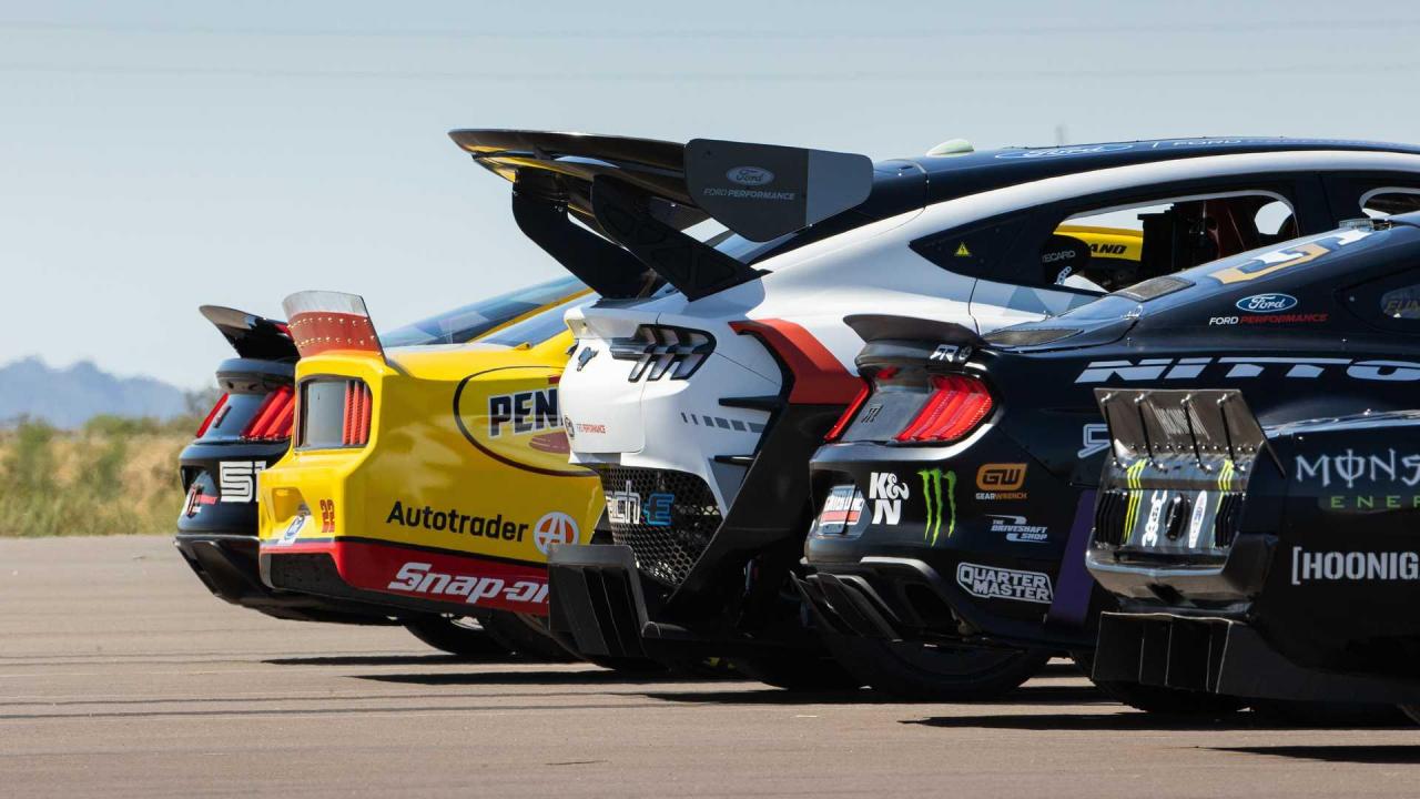 ford-mustang-mach-e-1400-lineup-rear.jpg