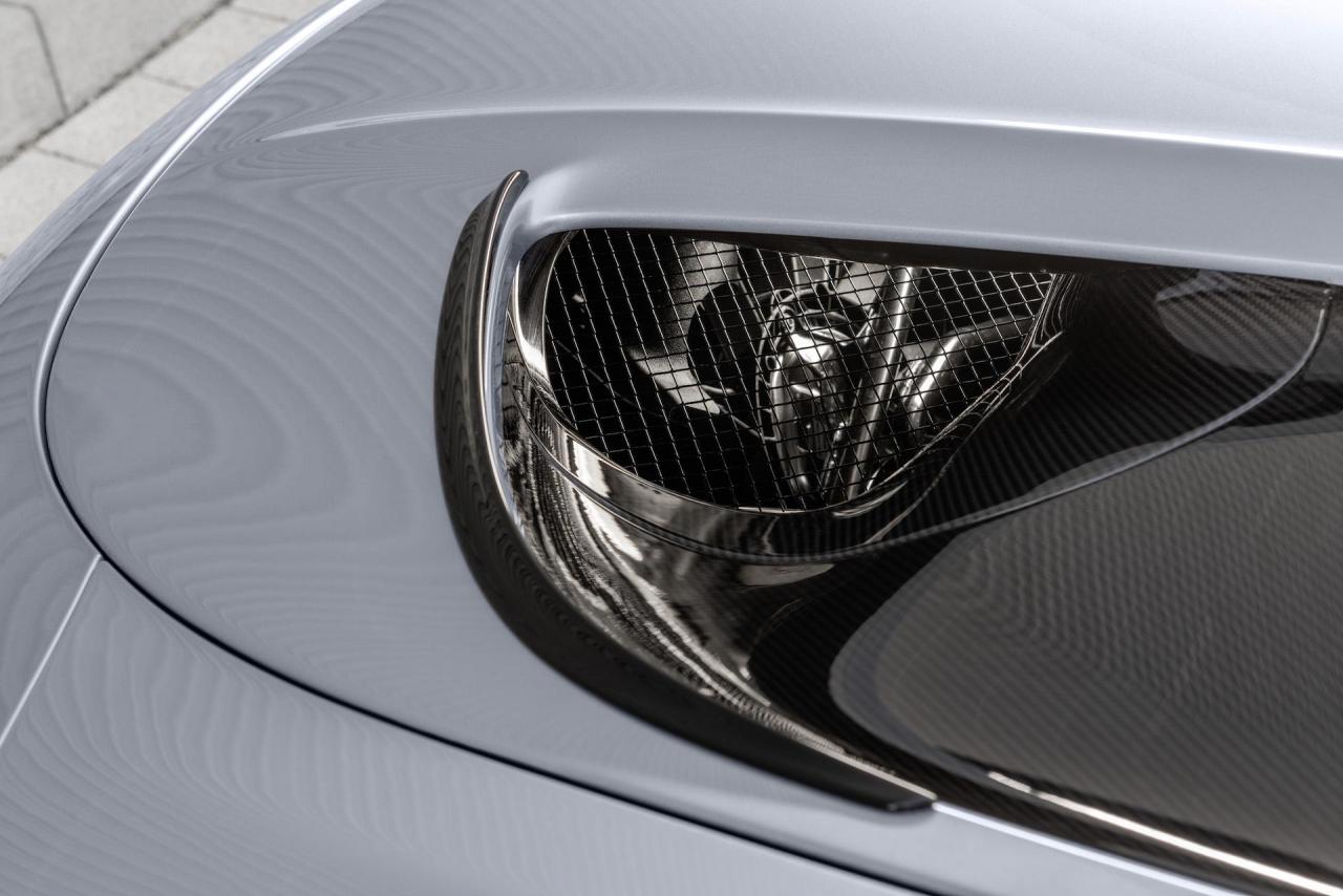 mercedes-benz-amg-gt_100752435_h.jpg