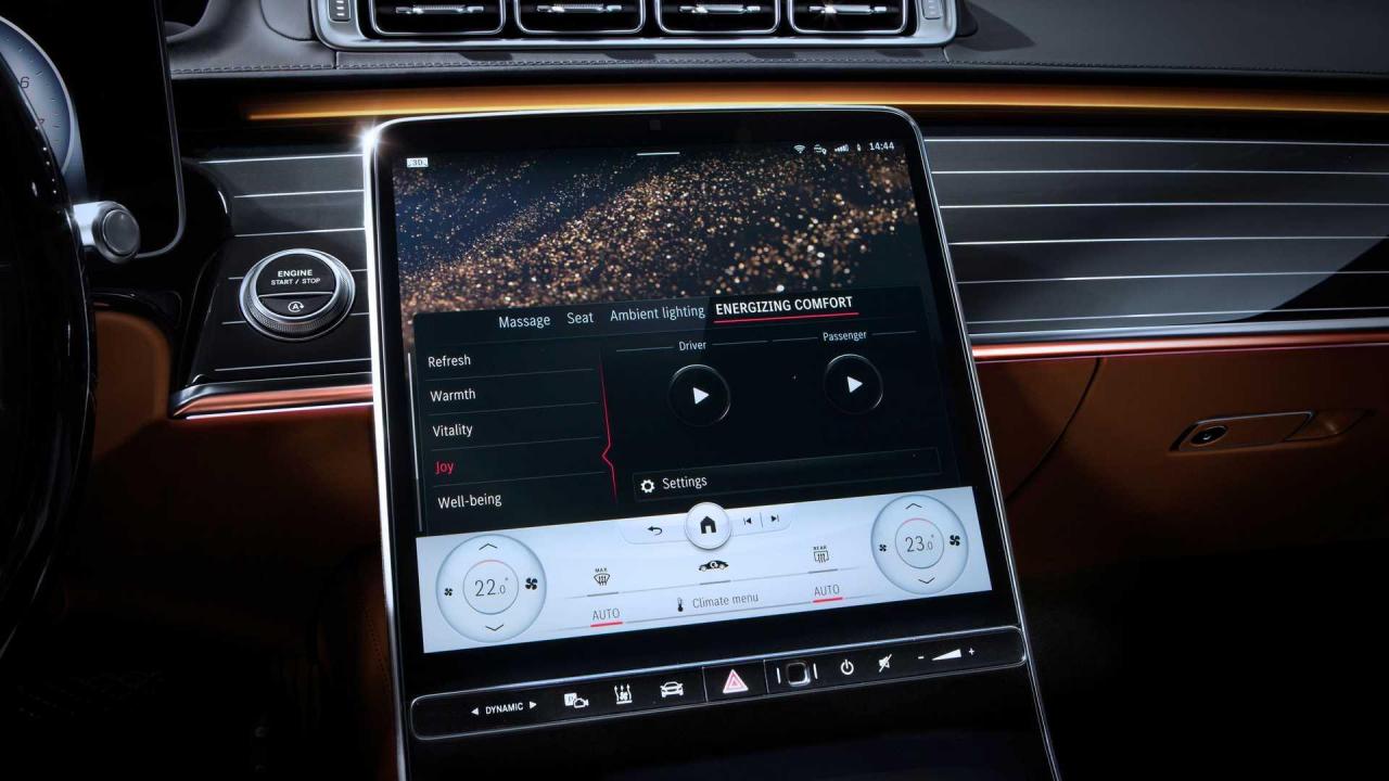 2021-mercedes-benz-s-class-screen.jpg