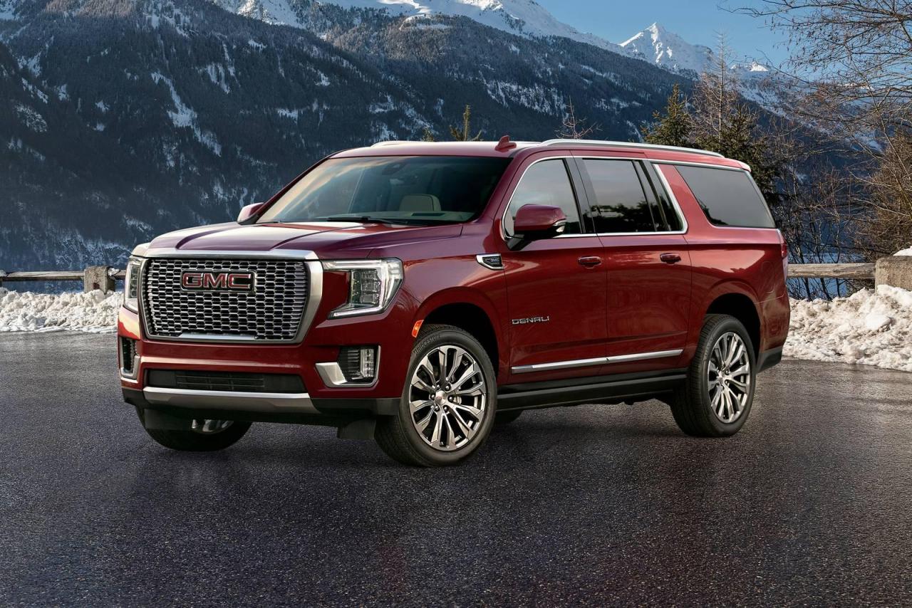2021_gmc_yukon-xl_4dr-suv_denali_fq_oem_1_1600.jpg
