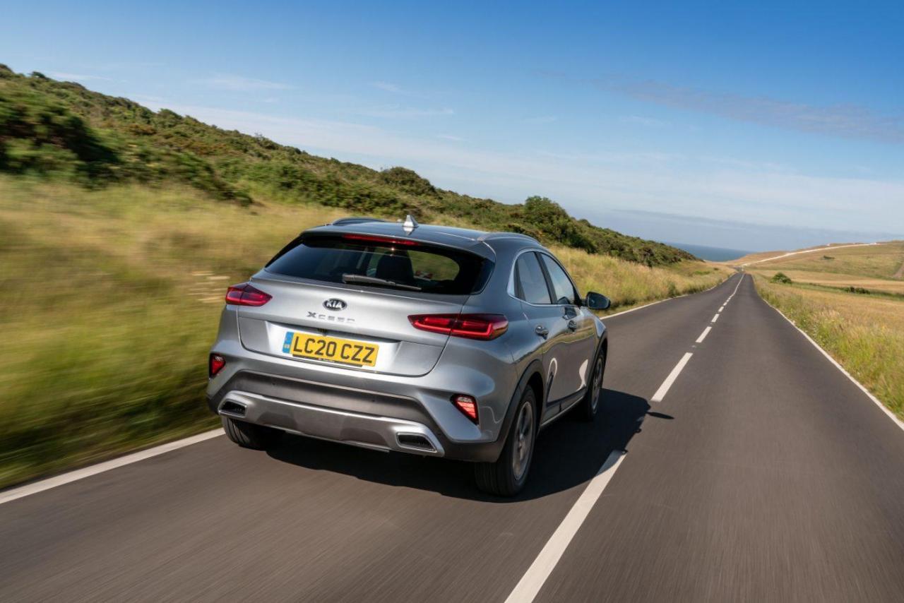 Small-14827-KiaXCeedPHEV1.6GDi3.jpg