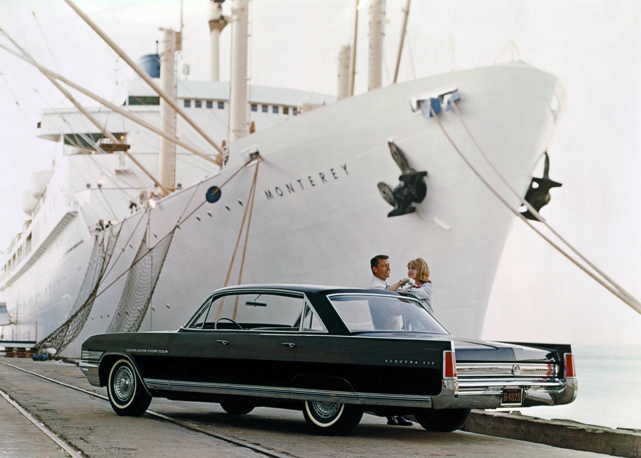 1032760617_1964BuickElectra2254-door6-windowPillarlessSedan_04.thumb.jpeg.54d8823e29eda79c55f39b34f0da9aab.jpeg