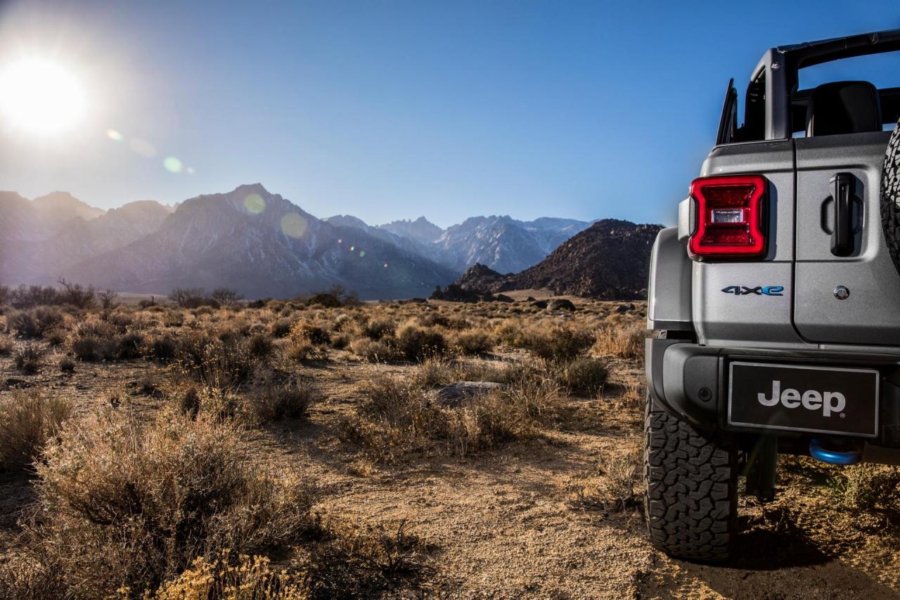 2021-jeep-wrangler-4xe-phev-14.jpg