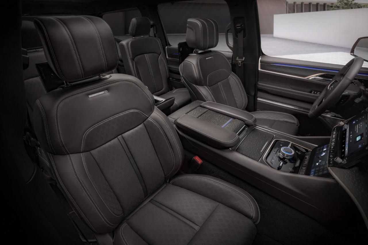 2022-Jeep-Grand-Wagoneer-Concept-40.jpg