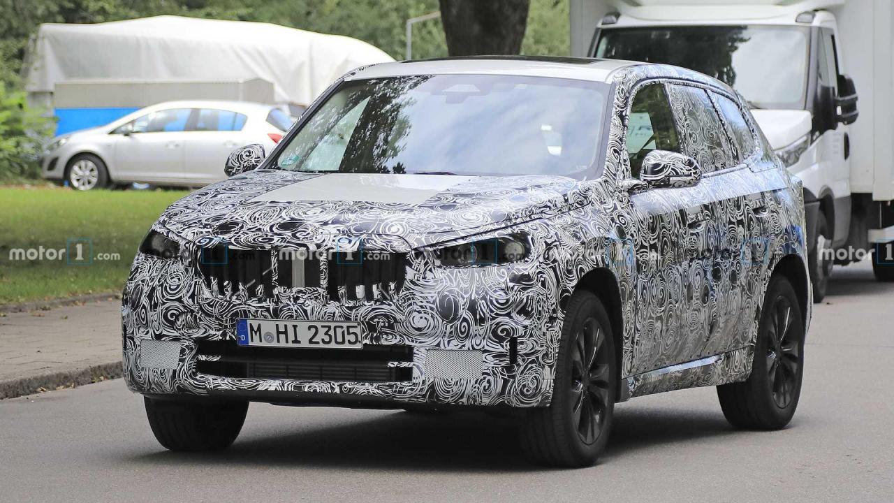 2022-bmw-x1-spy-photo-front-three-quarters.thumb.jpg.c4b0c44a8b145723aed963a2010c796d.jpg