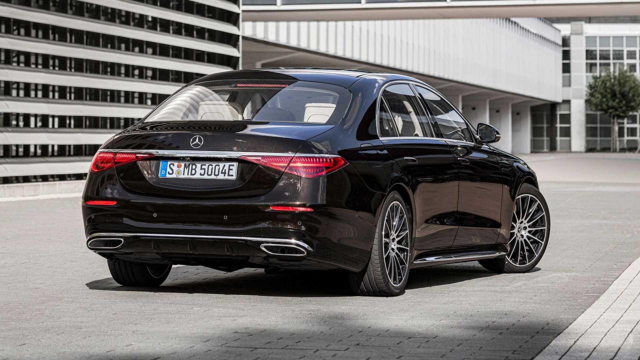 574288022_2021-mercedes-benz-s580e-plug-in(4).thumb.jpg.2bae6c182a6ad0883ed9e907d6f517e0.jpg