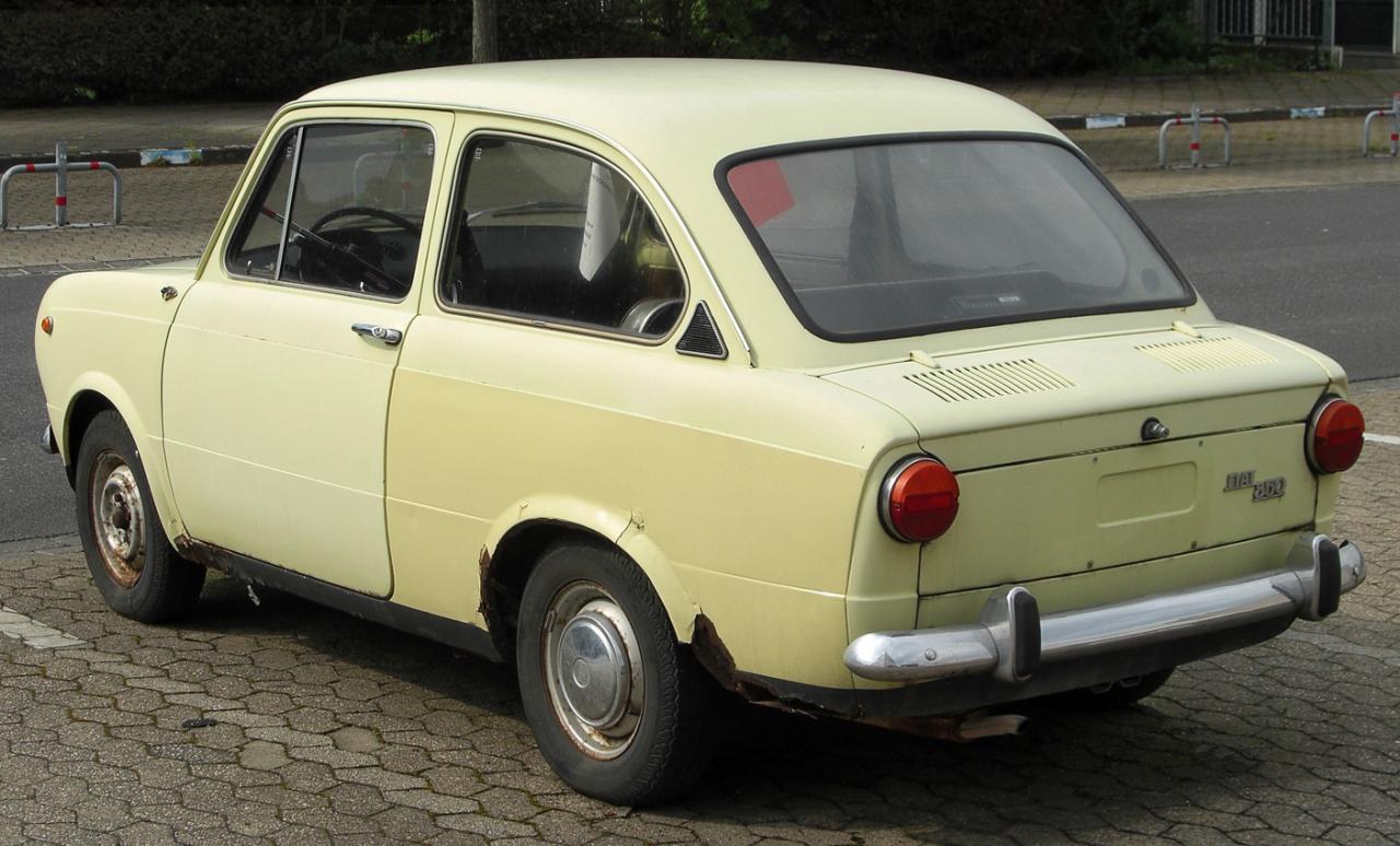 631294380_fiat850.thumb.jpg.60c2827e316f777bcd98ff70a794540b.jpg