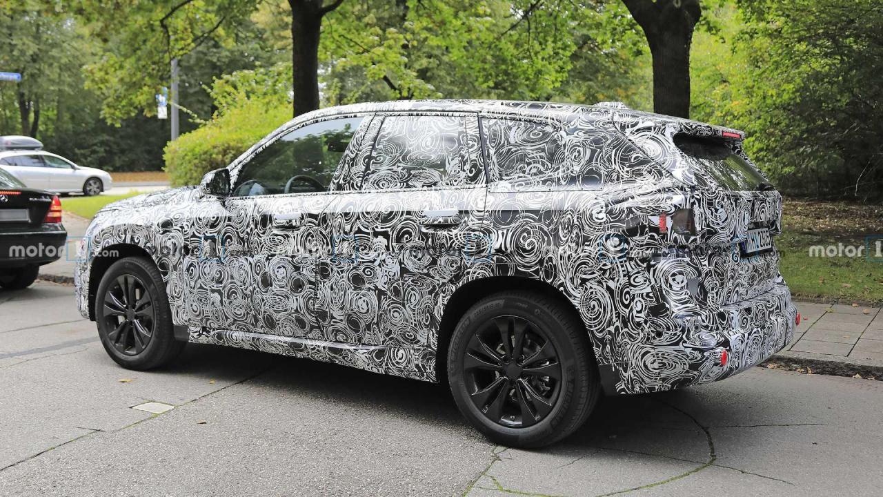 822882633_2022-bmw-x1-spy-photo-side-view(1).thumb.jpg.424bc9ecf6c3ab72ca4883ebab7c5b5b.jpg