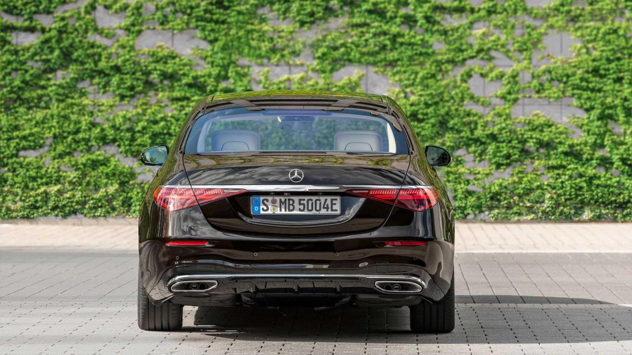 826516062_2021-mercedes-benz-s580e-plug-in(2).thumb.jpg.4fc24d726f9c09d81b399826da527afa.jpg