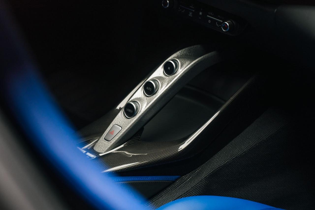 Ferrari-Omologata-one-off-11.thumb.jpg.3314e2bc7dfffcb41b2e3c017e1e18ec.jpg