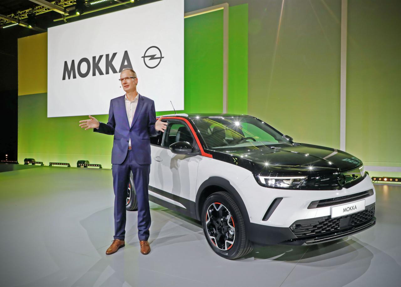 Opel-Mokka-Vorstellung-Lohscheller-02-513132.thumb.jpg.8711d455242c0059700f93dce914c6a9.jpg
