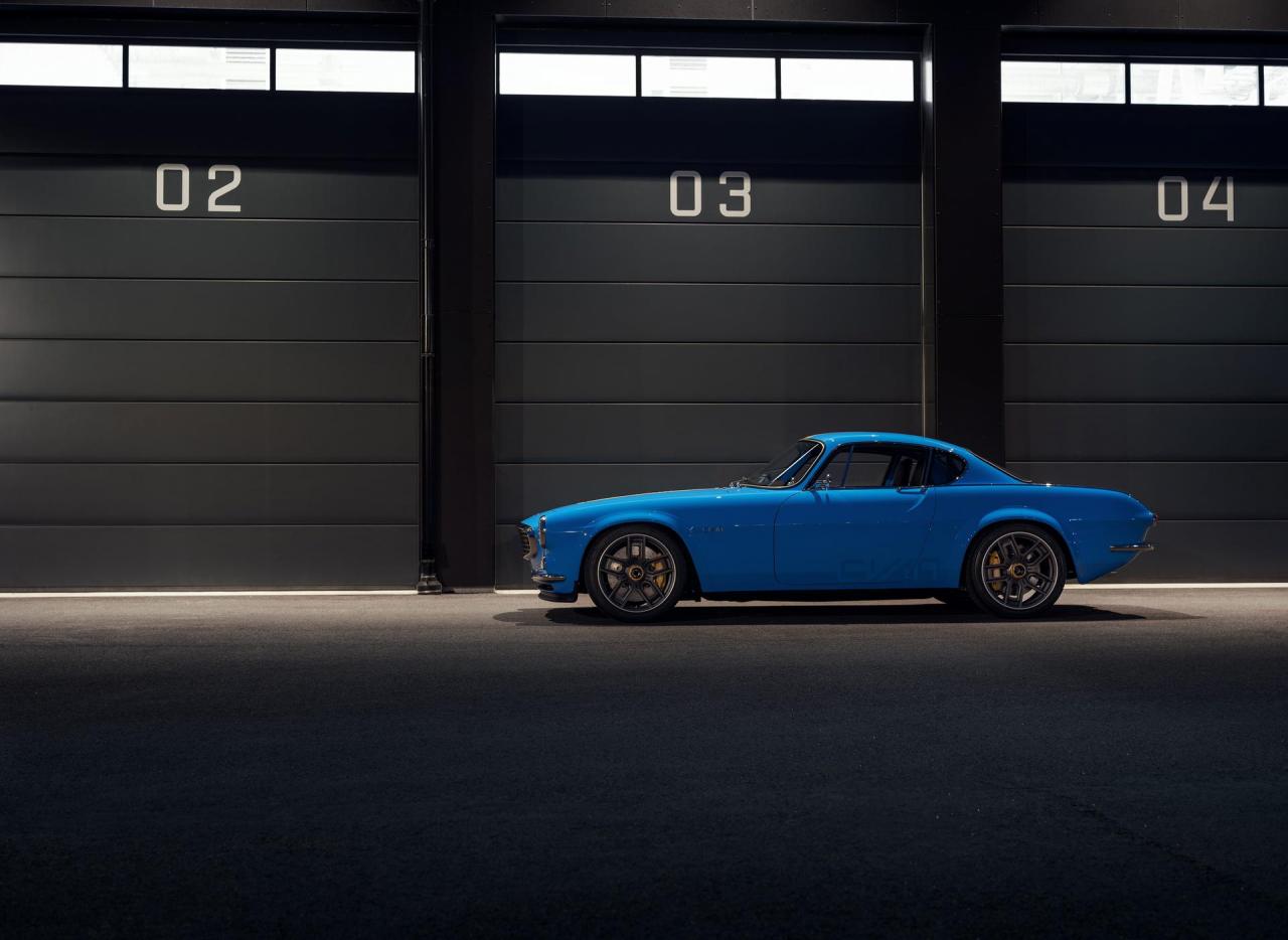 Volvo-P1800-Cyan-15.jpg