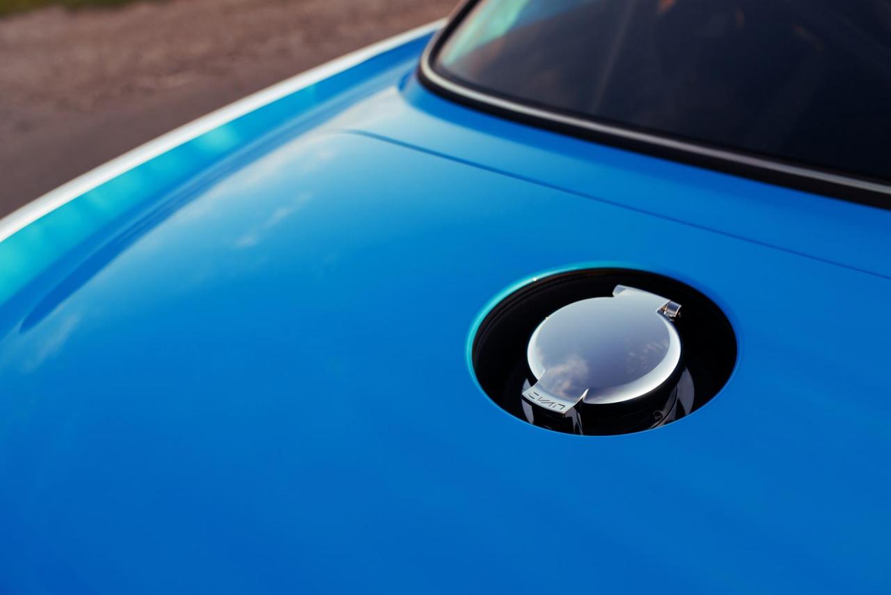 Volvo-P1800-Cyan-21.jpg