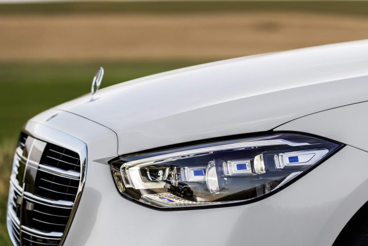 mercedes_s_class_2021_100.jpg