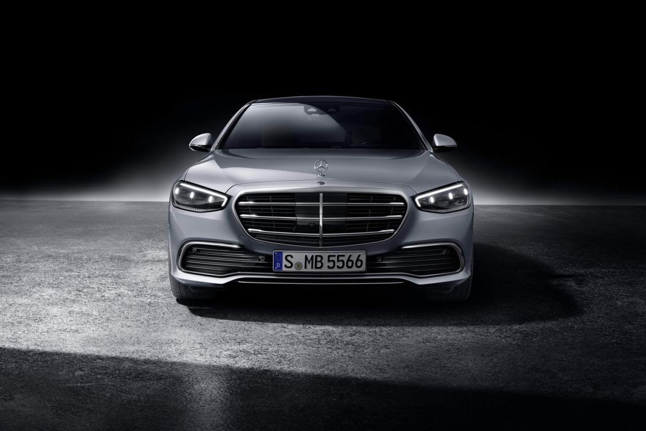 mercedes_s_class_2021_165.jpg