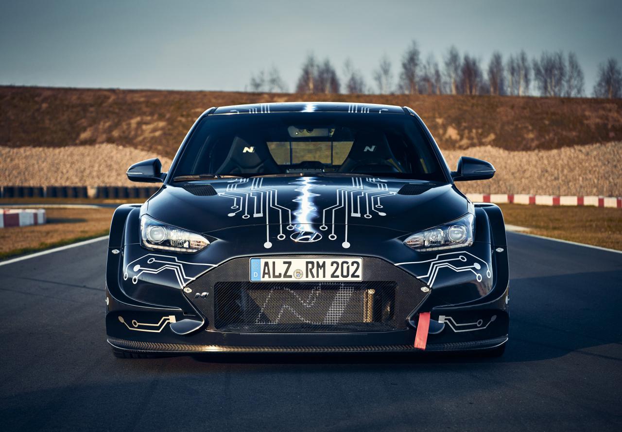 rm20e-racing-midship-sports-car-prototype_100762967_h.jpg