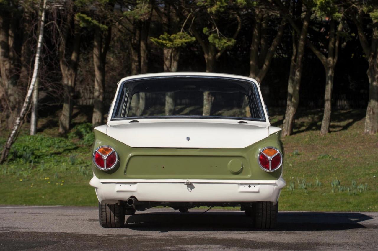 Lotus-Cortina-Mk1-Back-1600x1063.thumb.jpg.44890af05df0e623ce10684238357ad7.jpg