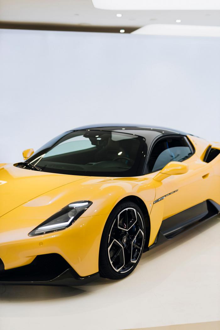 Maserati-MC20-Australia-6.thumb.jpg.1d623d41e74141c806fd1d41d62a20be.jpg