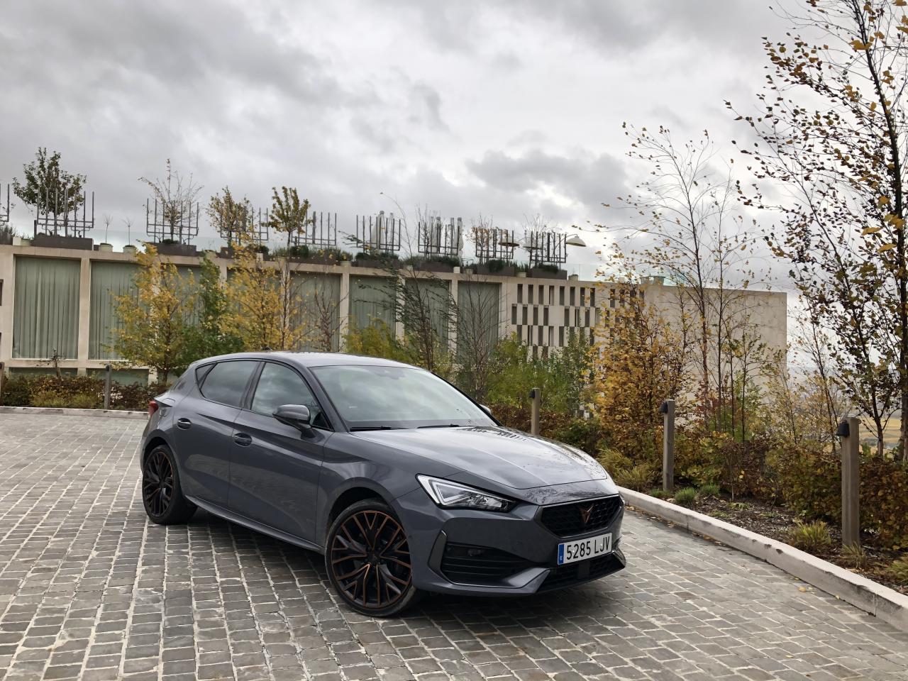 S0-essai-video-cupra-leon-2020-650694.thumb.jpg.61c30182a094c8c2b5876b93984cd1c6.jpg