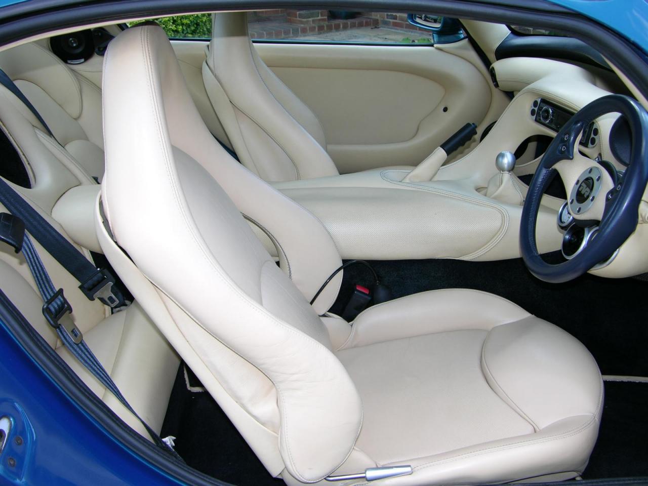 TVR_Cerbera_Speed_Six_-_008.thumb.jpg.78ed1f19f19ba4ef2f0668f16f47bc20.jpg