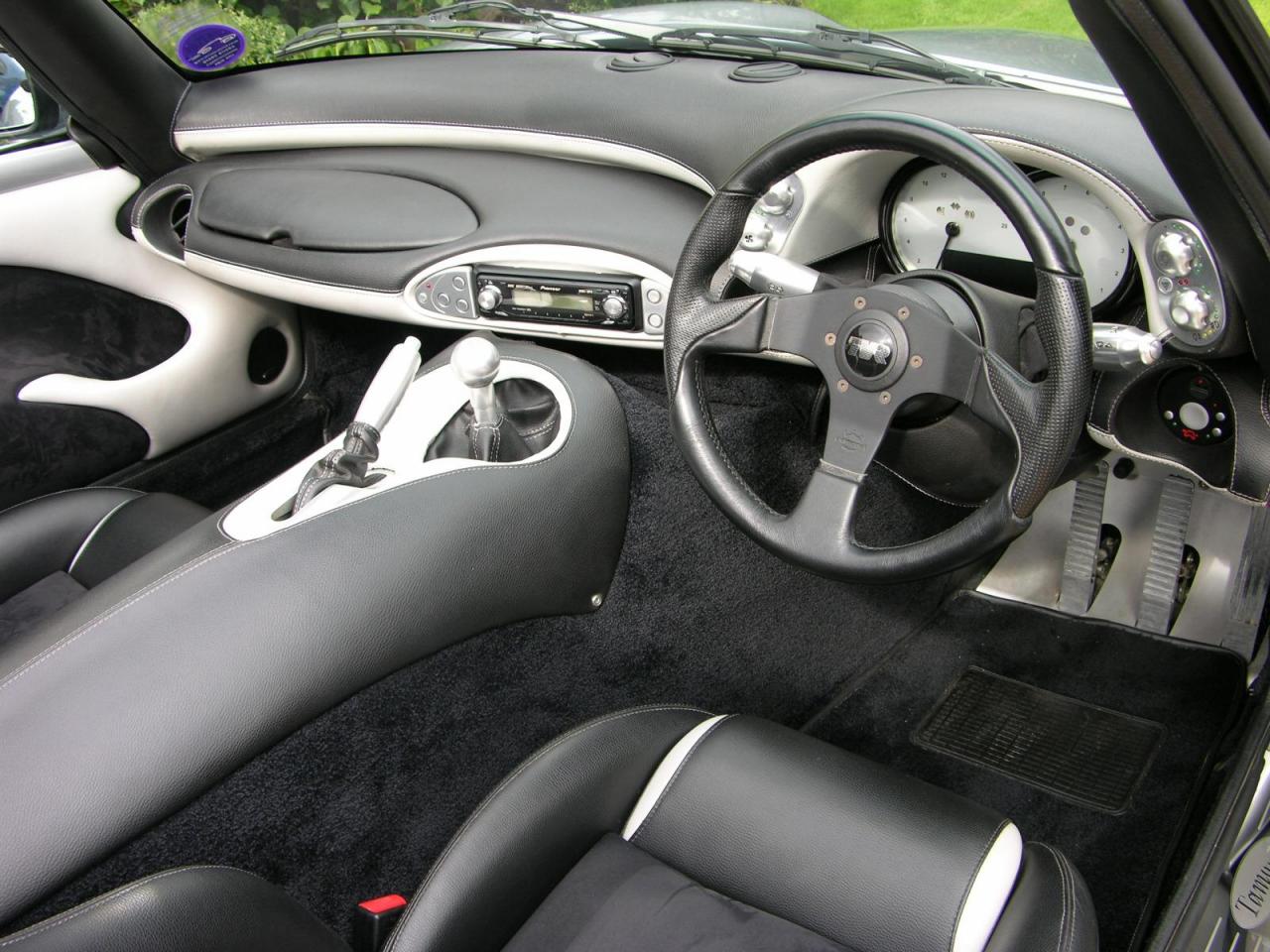 TVR_Tamora_-_Flickr_-_The_Car_Spy_(4).thumb.jpg.c00acbc65cd5f915184326108d9bf620.jpg