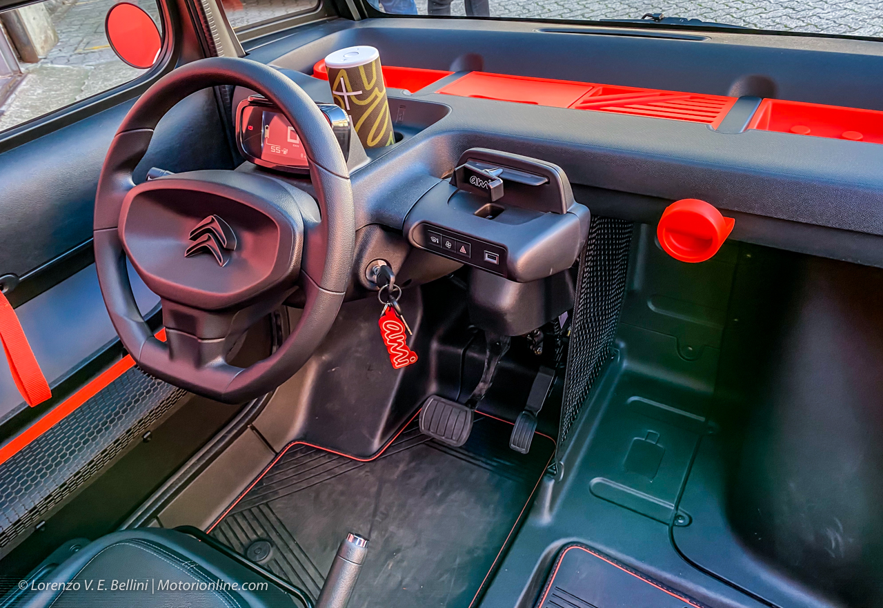 citroen-ami-elettrica-2020-uscita-prezzo-autonomia-foto-video-prova-23.jpg.48f8f5bab2d03fbd55616970e6dc5d52.jpg
