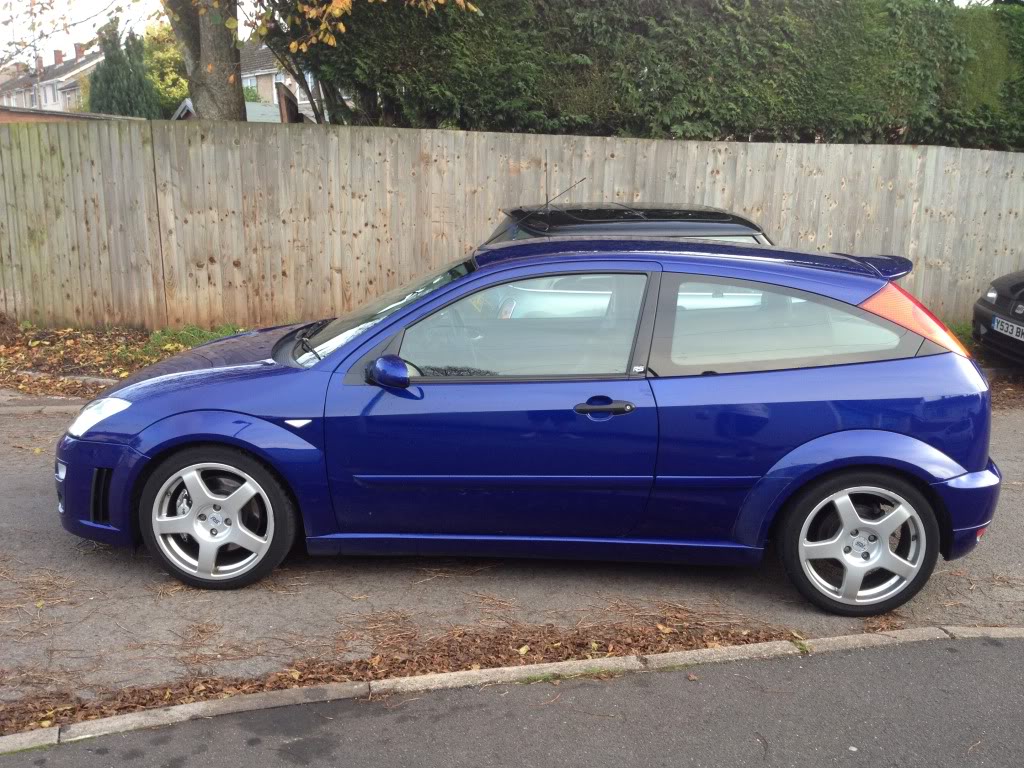 ford-focus-st-mk1-8.jpg.6acdfbafe1e95a0f84afbac462f766df.jpg