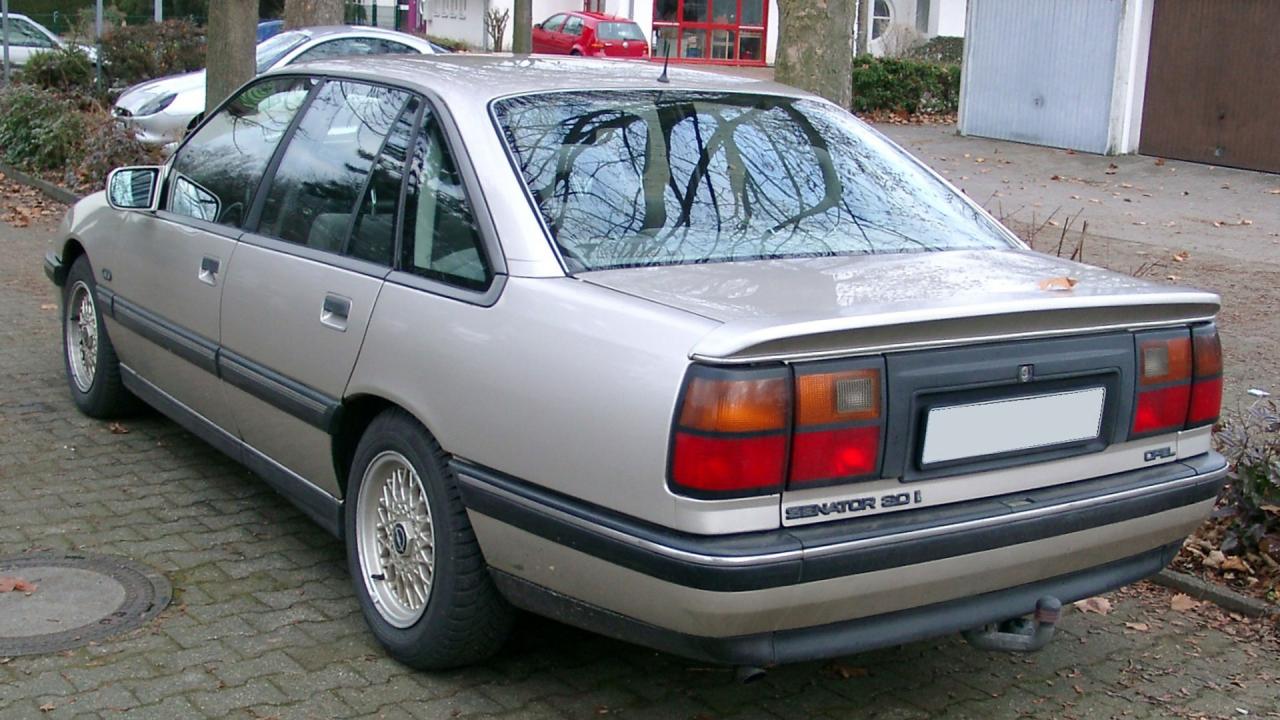 opel_senator_rearjpg.thumb.jpg.8e7bb8796e6269fd0aa0f70e50caf2bd.jpg
